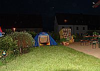 Zelten auf dem Hof 2